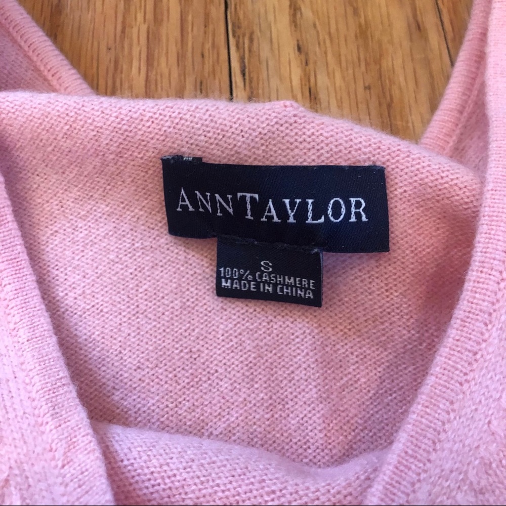 Ann Taylor 100% cashmere sweater - Picture 3 of 6